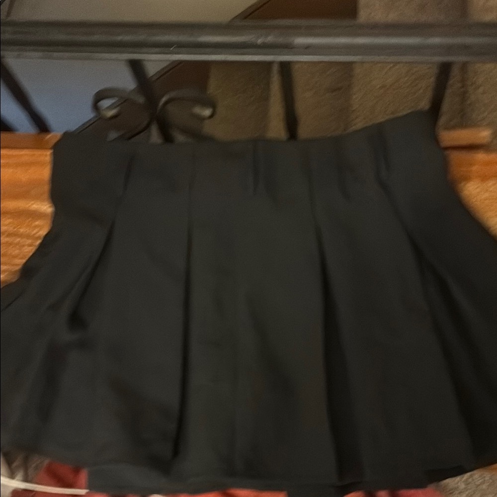 Refuge Black Pleated Skater Skirt Mini